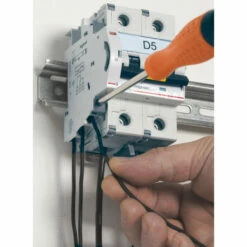 Legrand Contact Auxiliaire Inverseur ( CA ) DX3 6A 240V 0,5 Module 406258 13 Legrand Contact Auxiliaire Inverseur ( CA ) DX3 6A 240V 0,5 Module 406258 -Schneider Electric Soldes contact auxiliaire inverseur ca dx3 6a 240v 05 module 406258 4