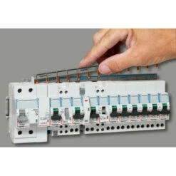 Legrand Contact Auxiliaire Inverseur ( CA ) DX3 6A 240V 0,5 Module 406258 15 Legrand Contact Auxiliaire Inverseur ( CA ) DX3 6A 240V 0,5 Module 406258 -Schneider Electric Soldes contact auxiliaire inverseur ca dx3 6a 240v 05 module 406258 6