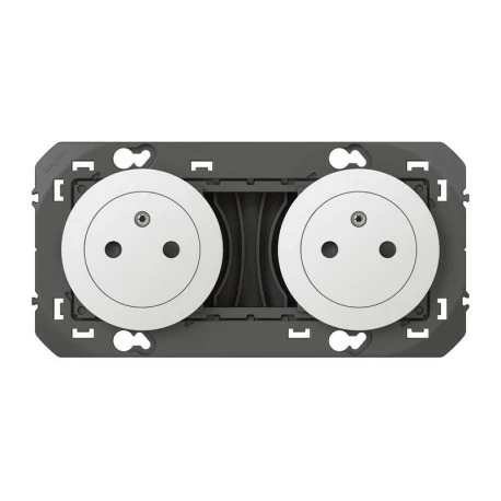 Double Prise De Courant 2P+T Surface Dooxie 16A Precablees Finition Blanc 600332 4 Double Prise De Courant 2P+T Surface Dooxie 16A Precablees Finition Blanc 600332 – Image 2