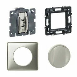 Interrupteur Ou Va Et Vient Complet Avec Plaque Céliane Soft Titane 099975 5 Interrupteur Ou Va Et Vient Complet Avec Plaque Céliane Soft Titane 099975 -Schneider Electric Soldes interrupteur va et vient complet celiane titane 067001068301068901080251 1