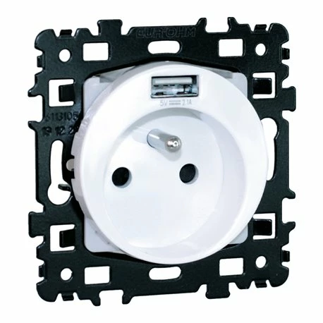 Prise 16A Combinée 2P+T USB Type A Blanc 3 Prise 16A Combinée 2P+T USB Type A Blanc