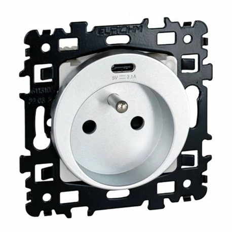 Prise 16A Combinée 2P+T USB Type C Silver 3 Prise 16A Combinée 2P+T USB Type C Silver