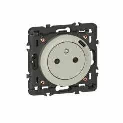 Legrand Prise De Courant Surface Céliane Avec Chargeur USB-C Titane 068427