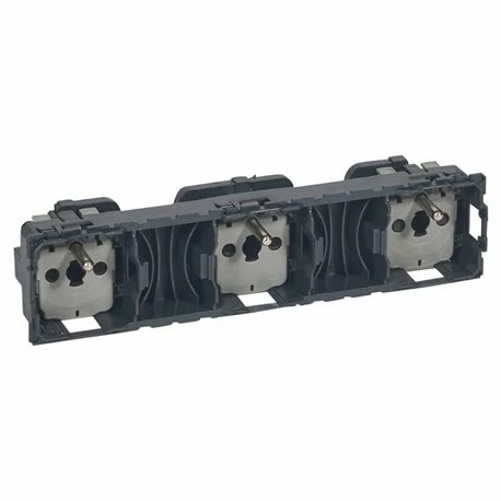 Prise De Courant Triple 2P+T Precablee Standard Francais Celiane 067126 3 Prise De Courant Triple 2P+T Precablee Standard Francais Celiane 067126