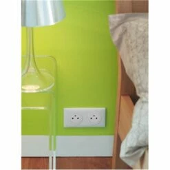 Legrand Double Prise De Courant 2P+T Céliane Complet 200131 Blanc 5 Legrand Double Prise De Courant 2P+T Céliane Complet 200131 Blanc -Schneider Electric Soldes support a vis pour mosaic celiane ou soliroc 3 postes ou 6 8 modules 1